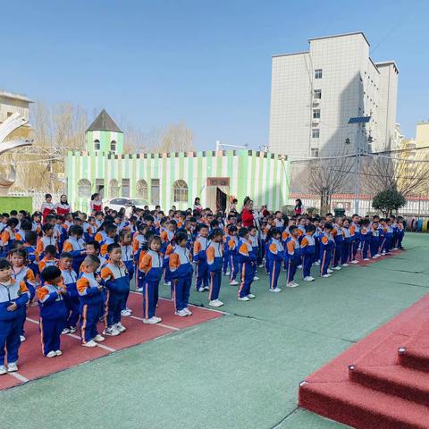 [慧心教育]“春暖花开季，爱在女神节”慧心幼儿园女神节主题活动