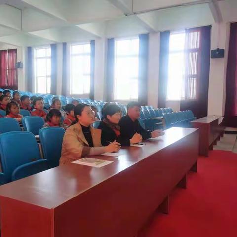 高举队旗跟党走  争做新时代的好少年——初头朗学区中心校成功召开第一次少代会