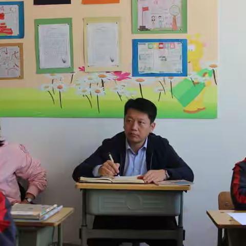 区教育局领导、教研员来我校开展教学调研活动