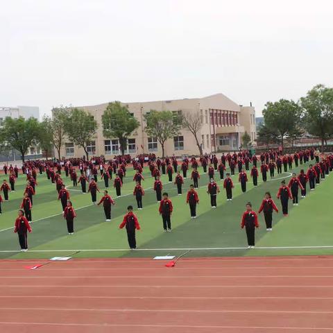 “高举队旗跟党走，红星闪闪照我心——庆祝建党100周年”初头朗小学六一儿童节系列活动