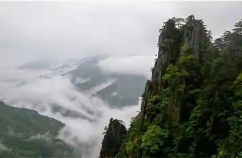 奇峰怪石、云海幻境羊狮慕