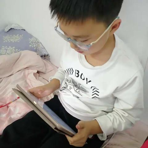 越北镇中心小学三年级二班刘泽翰网课开始