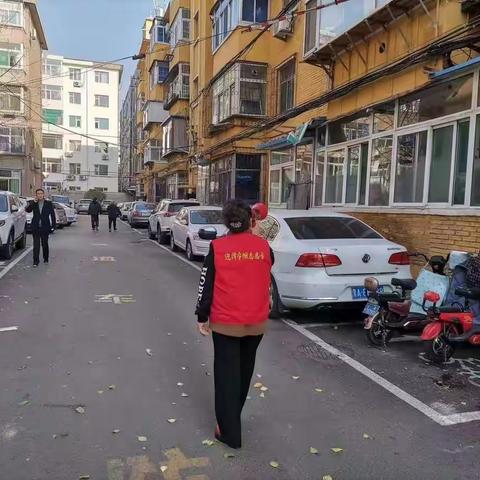 柔肩担重任，“疫”线绽芳华