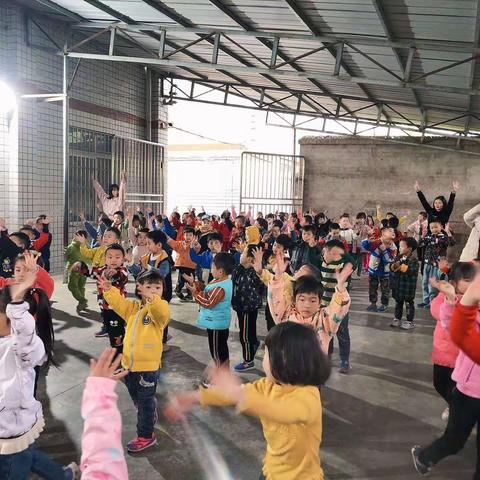 中段3月送教下乡