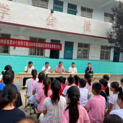 美的耕耘者，美的播种者。