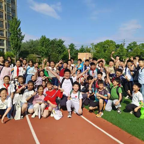 相逢，相识，相知，相爱——寄2022－2023学年度五河县第一小学五（8）班