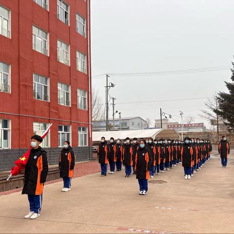 以梦为马，不负韶华！——拜泉县第五中学升旗仪式活动