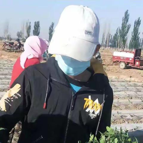 灵武市第四中学九年级（5）班“五一”国际劳动节假期劳动教育活动美篇