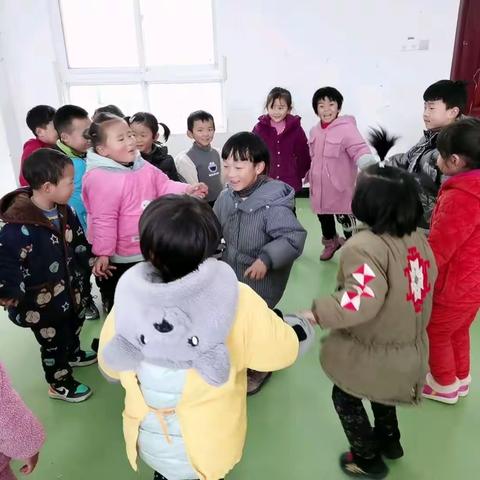 以爱相约，共话成长——怀远县褚集镇幼儿园中一班线上半日活动