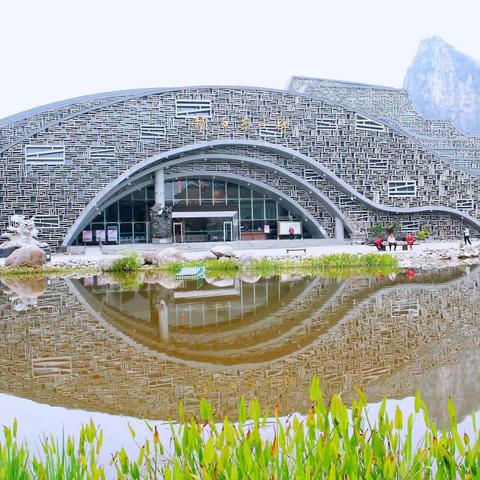 万里山川奇石城