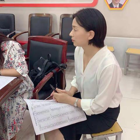 金秋九月送爽，正当扬鞭奋蹄。               ——记永城市实验中学七年级语文组学习2022《语文新课程标准》