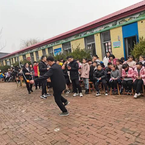 颜村小学师生跳绳大赛