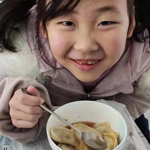 巜冬至快乐》一一古槐二小开展系列活动