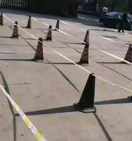 [德惠市第三中学七年十二班]叮～开学了！！