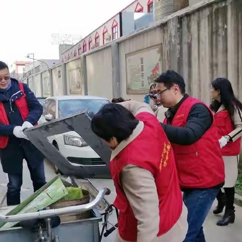 电子正街社区开展环境卫生专项整治活动