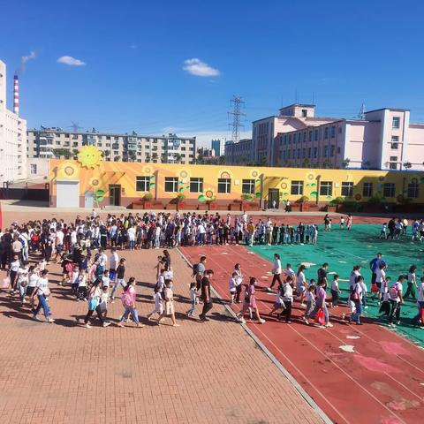 放飞梦想 展翅高翔