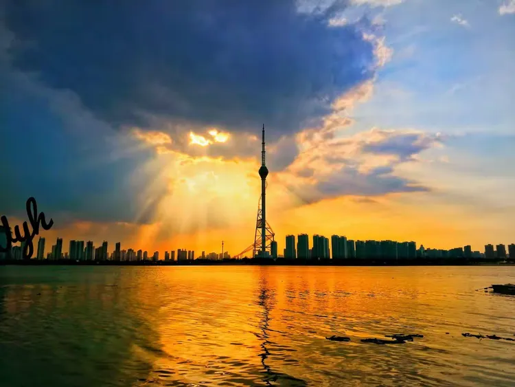 爱家爱人爱我的家乡，大美临沂。