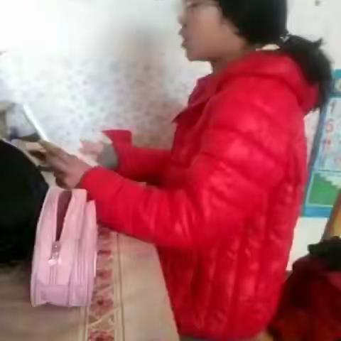 店子镇当铺中心小学六年级第八周“空中课堂”师生互动