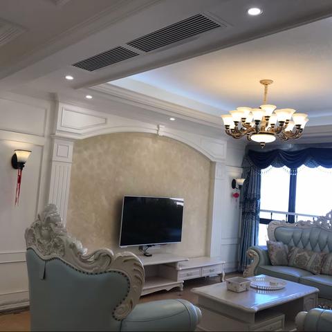 半岛龙湾26楼3室房东改成2室2厅2卫精装全家具家电中央空调产权101平方。80万 V6486