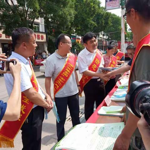 沁县卫体局开展“安全生产月”宣传活动