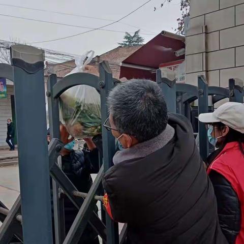 民族同心 抗疫同行‖余下街道国防社区关爱少数民族家庭