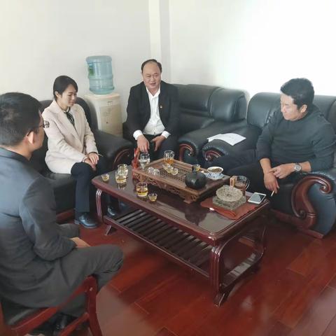 普洱市工商联与农行普洱分行营业部召开非公经济企业融资服务座谈会