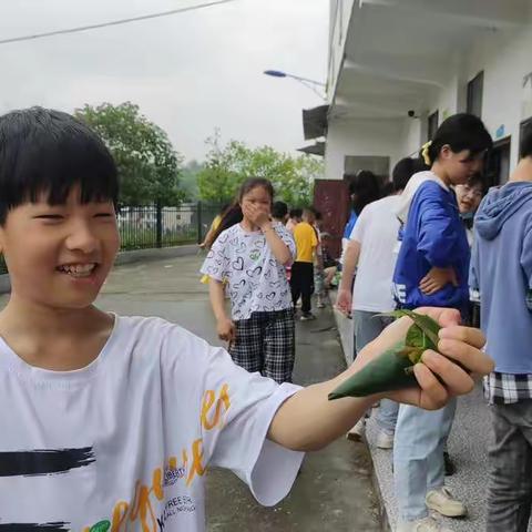 弘扬传统文化、“粽”享美好生活         白马学校❤️ “粽”情端午❤️ 掠影