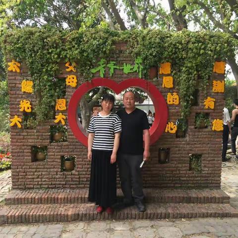 姑姑与姑父深圳游