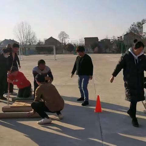 周至县临川寺初级中学滞留教师游戏活动记实