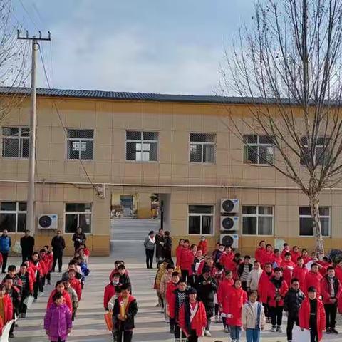 学习身边榜样，汇聚前行力量———上王中心学校阶段性教育教学成果总结表彰大会纪实