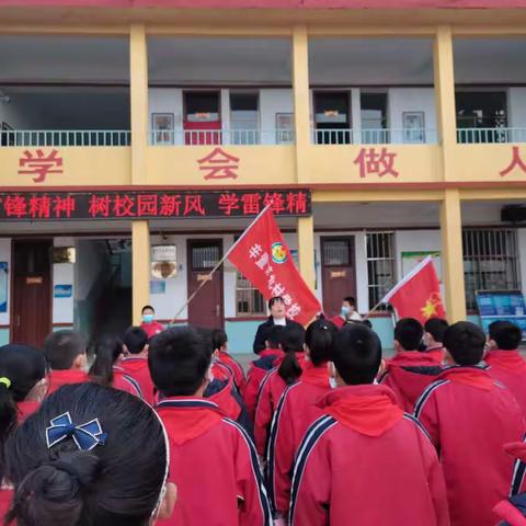 “学雷锋精神，树校园新风”——北村学校开展“学雷锋”系列活动