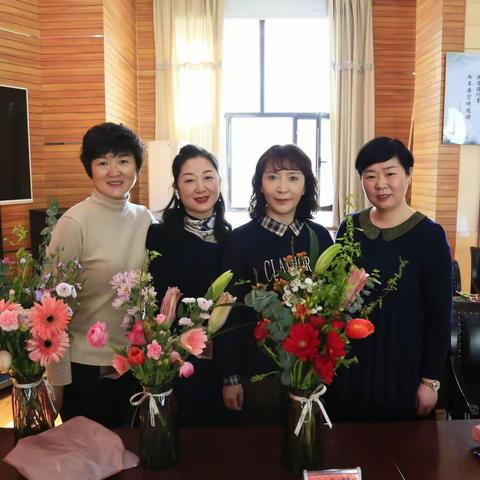 花香伴书香 美丽我做主！——七里河区税务局庆祝国际“三八”妇女节系列活动之四