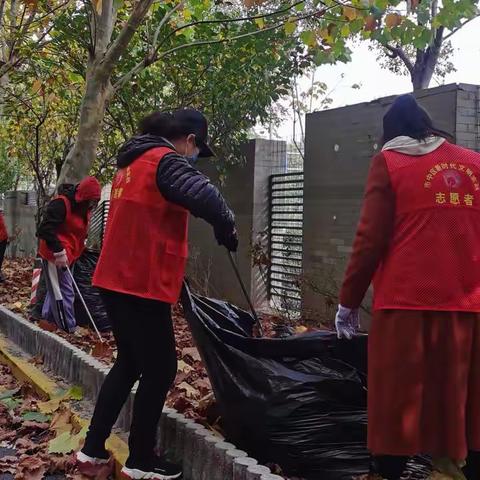 【舜耕街道舜世社区】环保巡检 清理垃圾