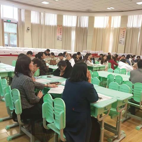 欲穷千里目，更上一层楼---记滨城六中八年级第一次阶段性测试成绩分析暨年级工作会议