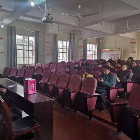 献出一份爱心，托起一片希望——金鹅山中小学全体师生为胡俊皓同学爱心捐款