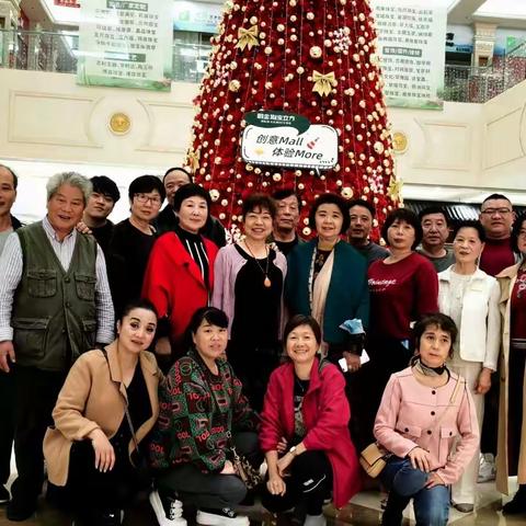 老同事久别重聚，浓情氤氲308