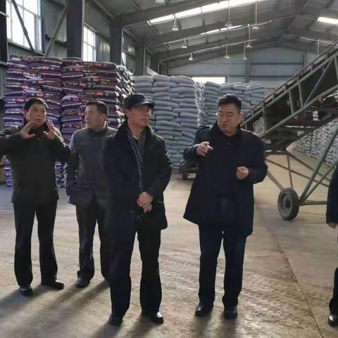 省农业农村厅党组成员巩爱岐副厅长赴我省肥料生产企业检查指导工作