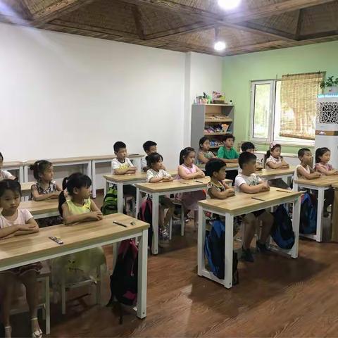 爱贝慧诺教育——书法的孩子棒棒🉐️！