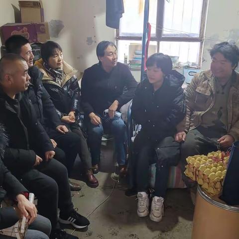 爱在家访路上——125团中学家访活动