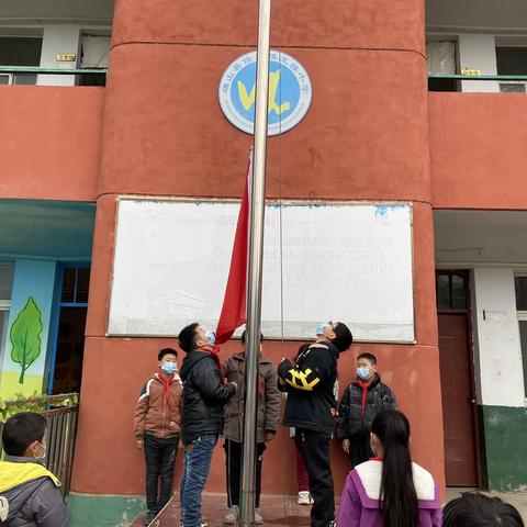 “国旗下成长🇨🇳，阳光中起航🌻”王楼小学第九周升旗仪式