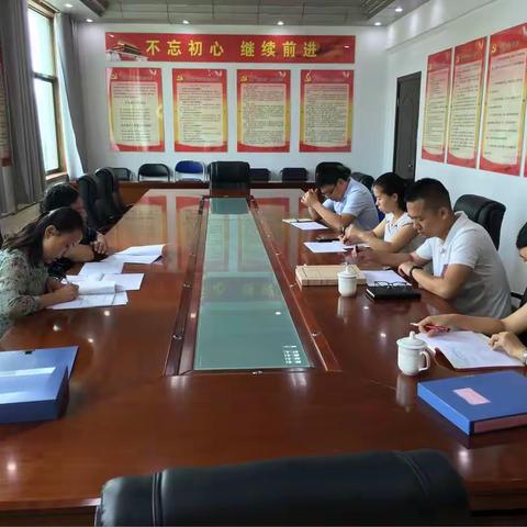 区民主法制领域改革专项小组召开专项督察会议