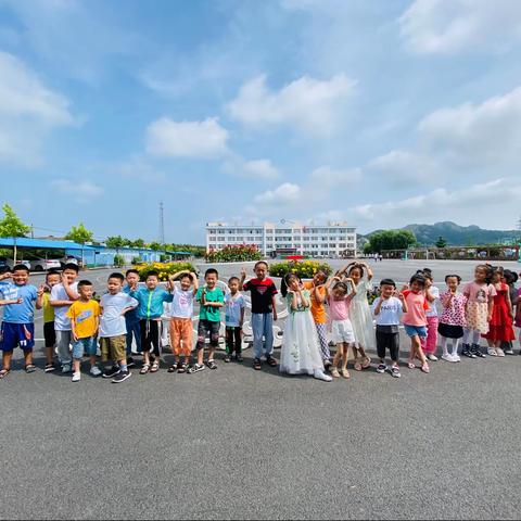 孤山镇中心小学2021届幼儿大三班小朋友毕业啦🌸🌸🌸