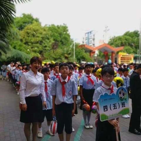 郑州市二七区春晖小学，五五班钉钉寒假直播课堂，停学不停课，张老师想对孩子们和家长们对说的话。