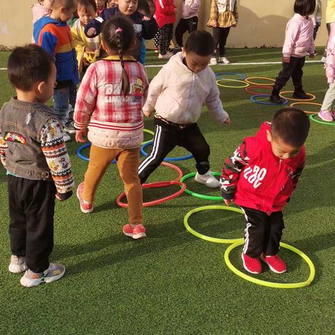 宝贝们入幼儿园的第二个月日常