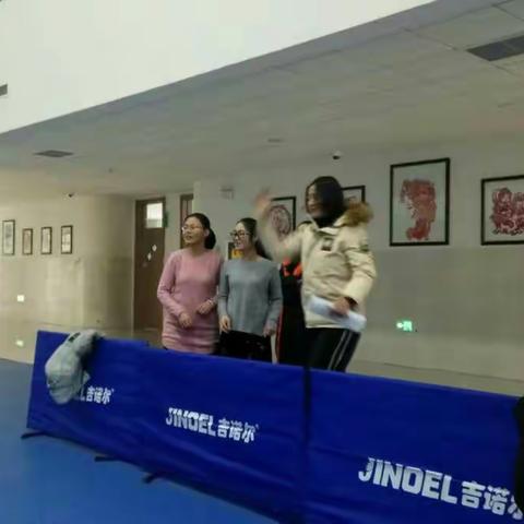 凤华小学教职工趣味运动会——打靶运动