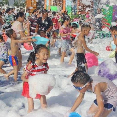 春天幼儿园 浪漫泡沫之夏 主题活动