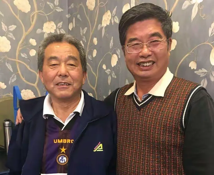 为了友情!干杯!双龙,金龙,建龙!