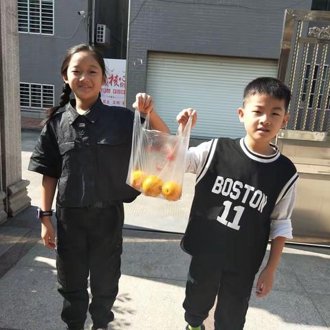 401班卢嫣然小鬼当家之美味（橘皮糖）