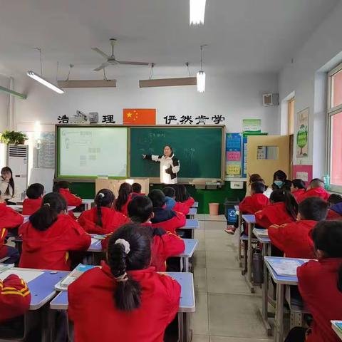 学无止境，教无止境，研无止境一以学促教，以教促教「百泉小学」教研活动进行中