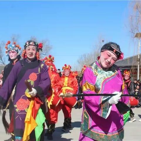 秧歌扭起来，龙灯舞起来（新韵）